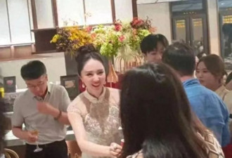 董璇张维伊庭院婚宴曝光！小酒窝黏紧新爸爸比耶
