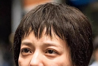 拔出萝卜带出泥！49岁赵薇近况被曝