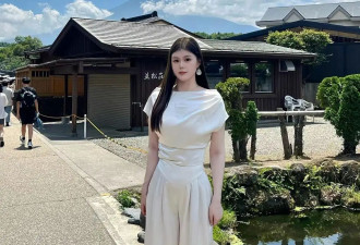 日本的九寨沟 富士山下忍野八海