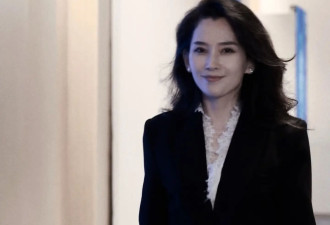 汪峰与森林北日本买药被拍，女方膝盖满是瘀青...