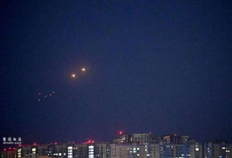 莫斯科遭大规模无人机袭击 机场混乱乘客受困