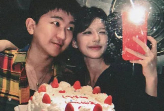 赵露思新封面撞脸张大大，千禧年妆容太非主流