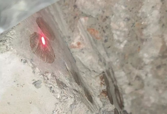 小区精装房交付两月超百户业主发现自家房梁受损
