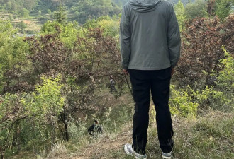 张海超开胸验肺16年后：说起生活泪流不止...