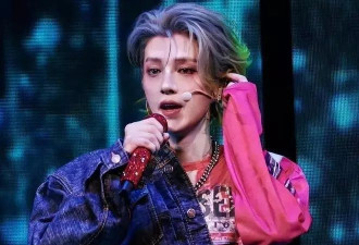 分手传闻三月后，鹿晗演唱会摘戒指引关注