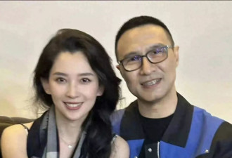 汪峰和女友在日本度假，森林北穿露肩衫秀身材