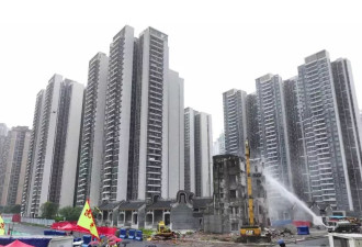 历时15年，广州“土豪村”1950栋村屋终于拆除清零