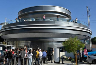 马斯克跨界开餐馆 “秒杀”隔壁麦当劳