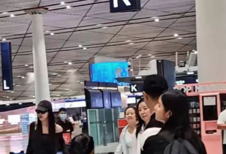 汪峰带4个孩子回国，二女儿汪璟怡罕见露面