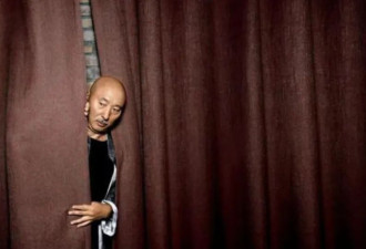 他就是国产喜剧之王，不服不行
