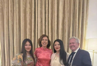 李湘携女参加英国贵族晚宴，托举式育儿惹争议