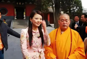 释永信亲吻李湘画面曝光，曝在郑州养女大学生