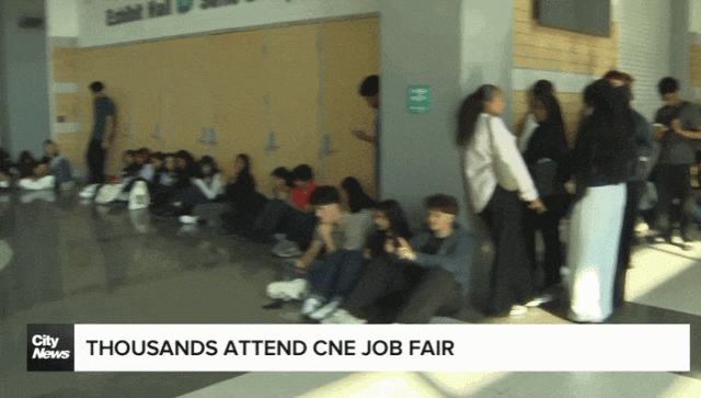 5.4万人抢破头! 多伦多疯狂"人肉长龙"刷屏：数千人蹲守数小时