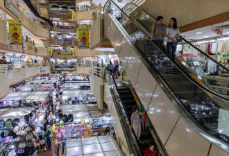 印尼经历"中国冲击"：大量商品涌入击垮本土产业