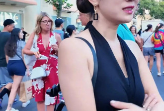 李念携三娃出镜 40岁肤白貌美 女儿与她似姐妹 老二露脸像爸爸