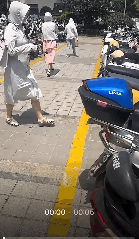 过度防晒，正在掏空女性的骨头