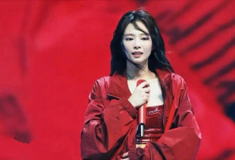 从“划水花瓶”到“顶流女王”，Jennie凭什么稳拿大女主剧本