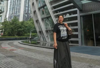 于娜消失6年现身，《拿什么拯救你》女主胖成大妈！