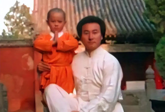 被亲爹利用，遭师父连累，37岁的“背锅侠”释小龙，太冤了