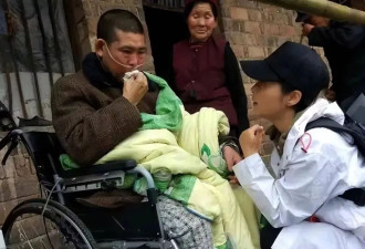 做了许多好事的袁立 账号接连被封