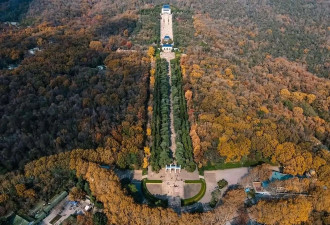 孙中山去世后，为他专门建造的中山陵花了多少钱?