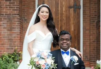 多伦多身高163厘米华裔女子与122厘米黑人男友喜结连理