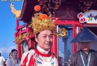 马景涛一个多月打工3个景区 ，为生计奔波劳碌...