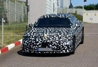 梅赛德斯AMG GT四门电动跑车内饰谍照