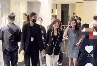 邱淑贞女儿沈月铜锣湾被偶遇，22岁像35岁显老，比不上妈妈年轻时