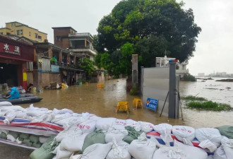 广东暴雨72小时：房屋受损，交通、电力大受影响