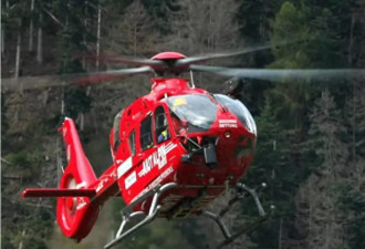 中国25岁男子意大利翼装飞行 直撞山壁当场惨死