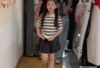 董璇小酒窝和佟丽娅现身《东极岛》首映礼，小酒窝肤白貌美颜值高