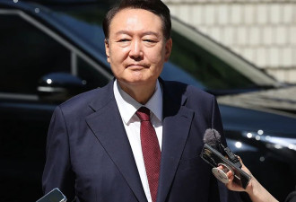韩媒曝逮捕尹锡悦细节:被10余人架四肢连人带椅..