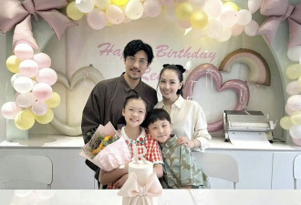 TVB视帝一家四口游新加坡！妻子罕见晒泳装照