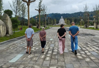为什么全世界只有中国人，喜欢背着手走路？