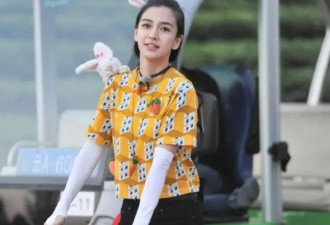 叶珂直播暗指黄晓明,杨颖与孩子受波及引众人议论