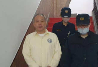 中国前海军艇长驾快艇偷渡 竟上网受访