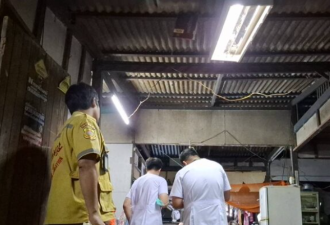 儿子深夜诡站客厅正中央！母近看才知“早已断气”