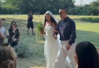 姜文参加女儿婚礼，31岁姜一郎发福太多疑怀孕，老公海量帅照曝光！