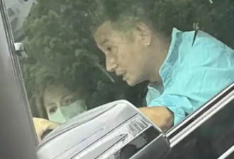 文章驾车外出被偶遇 副驾驶坐着一位戴口罩的神秘女性