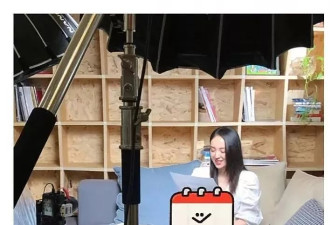 董璇广告拍摄现场照曝光,工作人员:她真缺钱,什么活都接