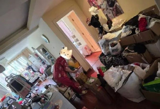 30岁女星家中太乱登热搜，满屋杂物堆积，本人道歉
