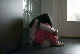 9岁女孩，被老师砸破头骨之后