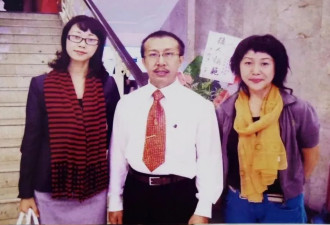 为了女儿，我离开国企在新加坡当服务员