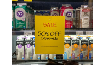 多伦多WholeFoods5折清仓! 货架抢空, 进店限流, 简直"零元购"!