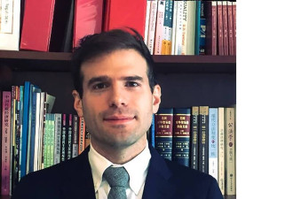 美学者曾批北京 中国大学邀演说被围剿