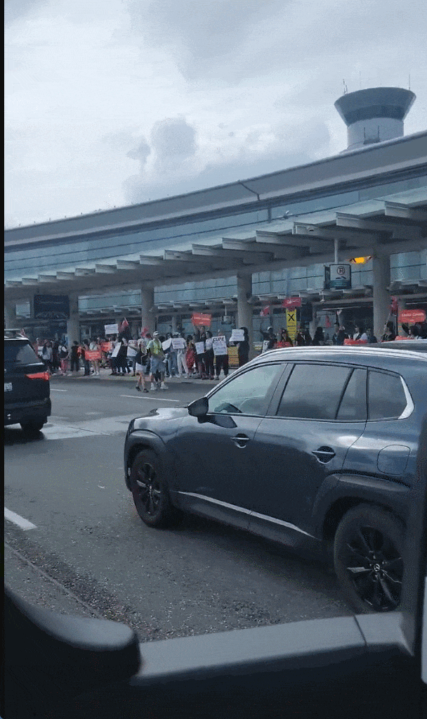 加航空乘撕毁"复工令"硬刚政府! 多伦多等多地机场爆发混乱