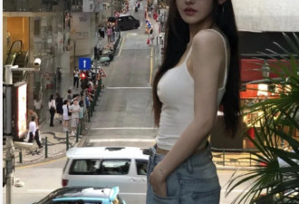 被封杀一年，小杨哥这次换老婆复出赚钱了