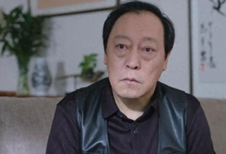原来她是倪大红妻子，难怪65岁能出演《生万物》，娶个贤妻旺三代