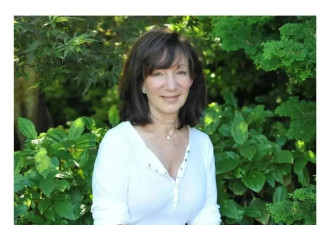 首富贝索斯的传奇母亲：16岁未婚先孕，19岁去父留子，拿百万支持儿子创业